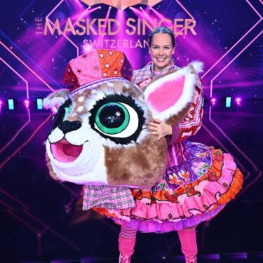linda_faeh_masked_singer_switzerland_03